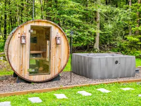 Summer Mountain Escape/Hot Tub/Sauna/Firepit/Beach - Image 4