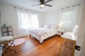 Unbeatable Location! Newly Renovated 2 Bed 1 Bath - Image 2