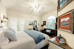 River Access | King Bed | Private Entrance - Image 4