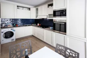 Modern apartment for 6 in the heart of Tropea - Image 4