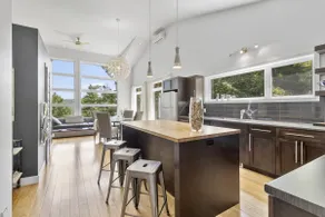 Home-style hotel – Panoramic views, golf and skiing - Image 2