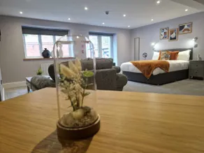 The North Briton Deluxe Studio - Image 2