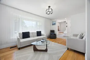 Luxury & Stylish 3BD | Chefs Kitchen & Cozy - Image 3