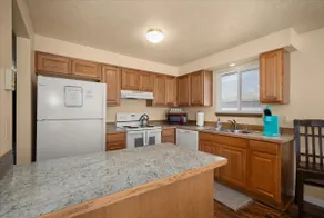 Beautiful 2 BR APT1 | K-Cup | Near Attractions - Image 2