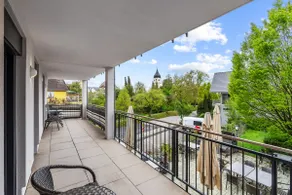 Amelie at Inez's - Helles Studio-Apartment - Image 3