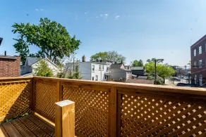 Cozy & Stylish Gem: 5* Location, Parking, Pets OK! - Image 4