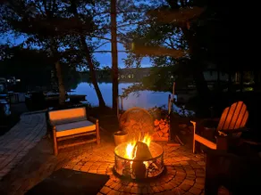 CABIN, Mirror Lake (Lake Muskoka) Caledonia House - Image 3