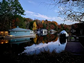 CABIN, Mirror Lake (Lake Muskoka) Caledonia House - Image 4