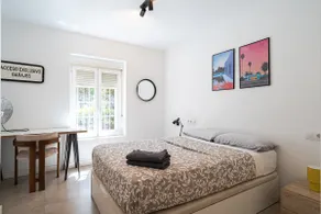Renovated designer apartment in the 4 Towers - Image 2