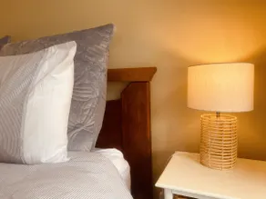 Charming Coastal Cottage -2 bathrooms - Image 5