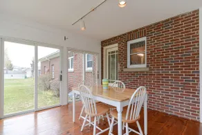 Spacious Home by Mt. Greylock - Image 2