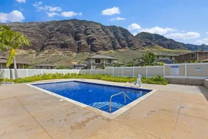 4 Bedroom Luxury Home in Makaha Valley - Image 4