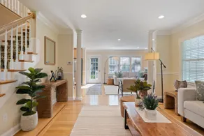 Cape Cod Retreat:5 Mins to Ferry, Beach & Downtown - Image 2