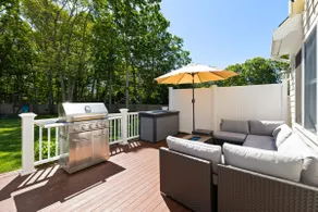 Cape Cod Retreat:5 Mins to Ferry, Beach & Downtown - Image 4