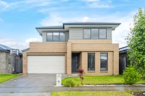 Sydney Marsden Park 5 bedrooms House close IKEA - Image 2