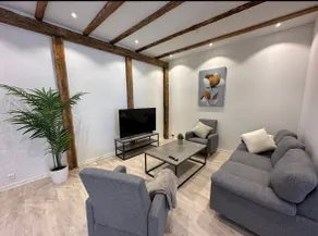 Newly built apartment - in the middle of the inner city - Image 2