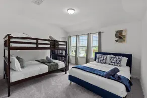 Luxury and Spacious Family Retreat - Image 3
