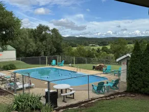 Hotel w/ Gorgeous Views, Pool, Firepit: Queen - Image 3