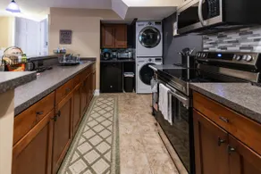 Spacious Basement in RDU RTP CARY area by JENDI - Image 5