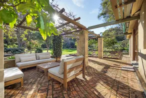 The Bower House | Mediterranean Bush Retreat - Image 3