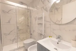 Modern Stylish Apartment - Isola & Central Station - Image 4