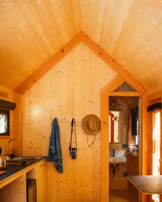 Tiny Cabin - King Kitchenette - Johnson's Beach - Image 2