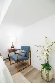 Exceptional & Central, Garden Suite, Top Amenities & Care! - Image 5