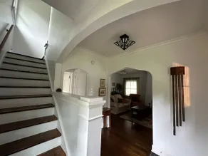 Prime Location & Dog-Friendly ”Scholars' Cottage” - Image 3