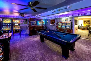 Hot Tub Massage Chair Golden Tee Pinball Stylish! - Image 5