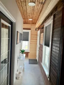 Carriage House on 3rd - Image 3