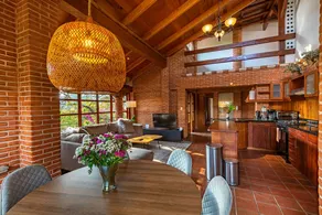 David's Den Atitlán - Image 2