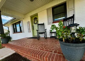 Sunset Rose - Historic Newnan, King Master Bed - Image 4