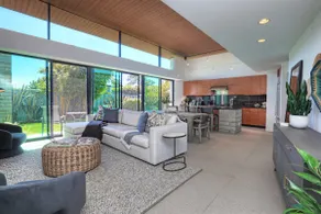 *NEW* Oceanside Mesa Retreat Steps From Beach - Image 2