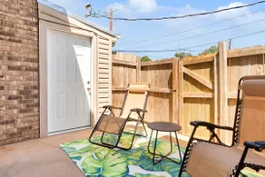 Modern Townhome with King Bed & Office | #7 - Image 4