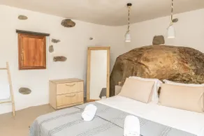 Lunar House l - Image 5