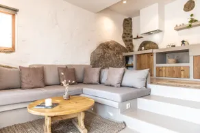 Lunar House l - Image 3