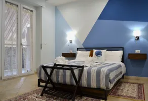 Charming Studio with Kitchen - Image 4