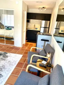 Lido-Key- Tiny, Yet Charming Studio-B - Image 5