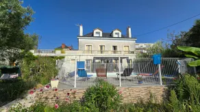 Villa, panoramic view of the Loire, Blois - Image 2