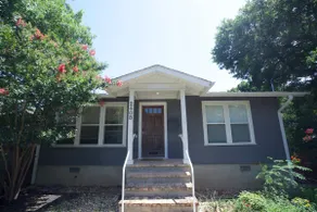 2/1 Cottage + Yard/Near Downtown and UT - Image 5