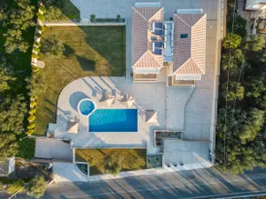 EsthiSea Suites Kalamata - Image 3