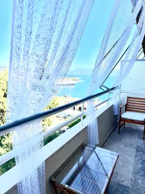 Seaview Penthouse on the Square - Image 3