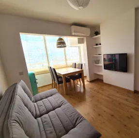 Luxurious Apartment in Empuriabrava with Sea View - Image 2