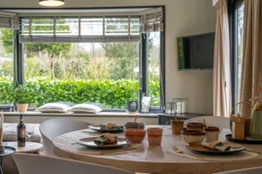 Stylish quiet chalet with meadow view on the Veluwe - Image 4