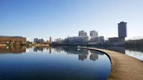 Spacious, Wi-Fi, 2-min walk to Lake Créteil - Image 4
