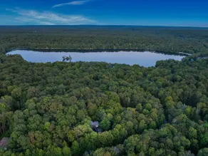 Lake Hideaway | Pool Access, Hot Tub, Game Room - Image 3