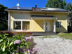 Golden Haven: Sauna, 2-bedroom, walk to beach/shop - Image 5