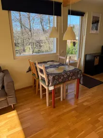 Golden Haven: Sauna, 2-bedroom, walk to beach/shop - Image 4