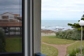 Sea view apartment. - Image 2