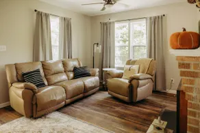 The Hideaway House - Image 4